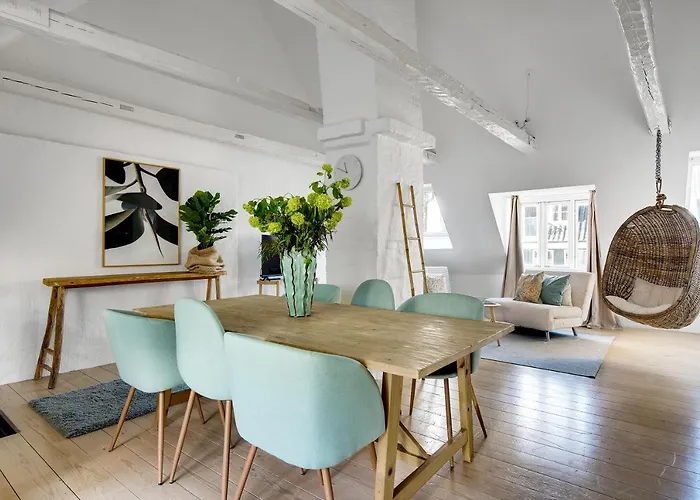 Main 2 - Cute 2-Bdr Apt In Central Copenhagen