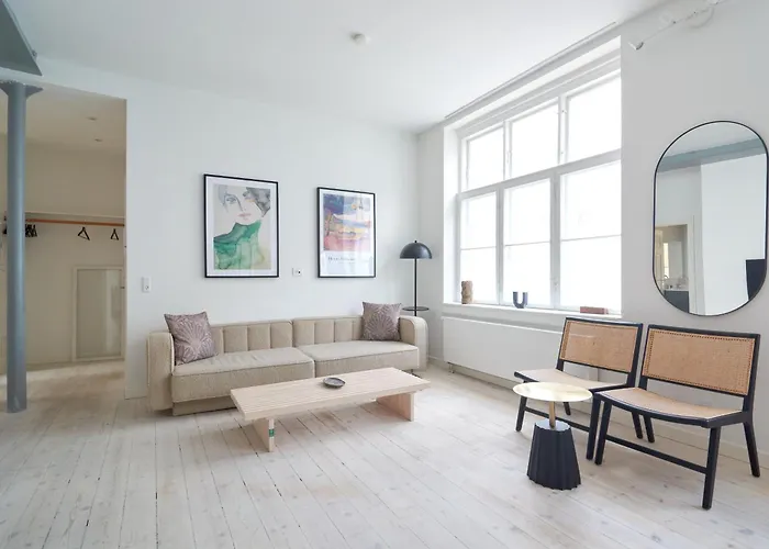 Stylish Apartment In Heart Of Cph Near Stroget & The Canals
