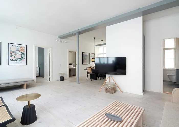 Stylish Apartment In Heart Of Cph Near Stroget & The Canals